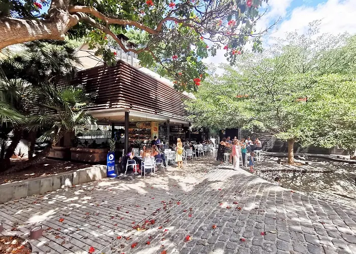 Home2book Centric & Cozy Flat Rambla Cruz